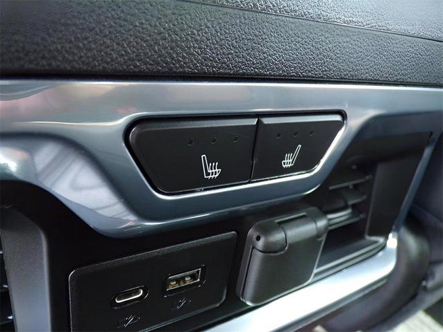 Photo of 2022 Black Chevrolet Silverado 3500