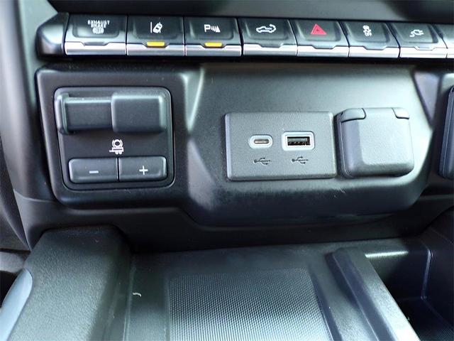Photo of 2022 Black Chevrolet Silverado 3500