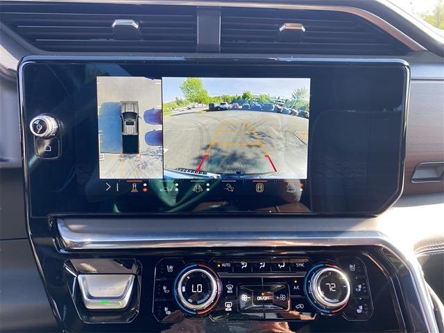 Photo of 2024 Onyx Black GMC Sierra 2500