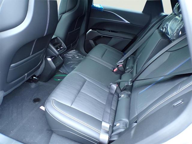 Photo of 2025 Silver Cadillac LYRIQ