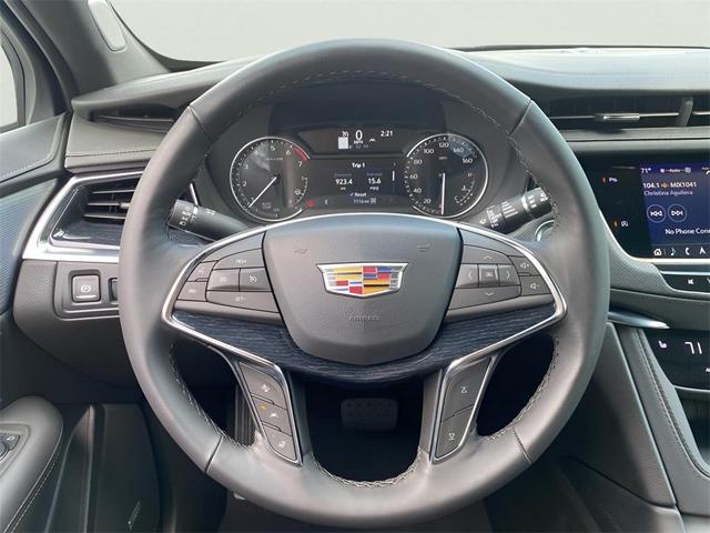 Photo of 2024 Crystal White Tri-Coat Cadillac XT5