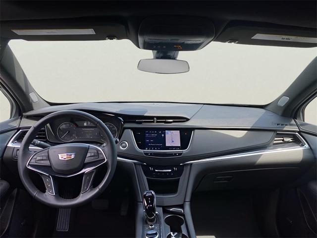 Photo of 2024 Crystal White Tri-Coat Cadillac XT5