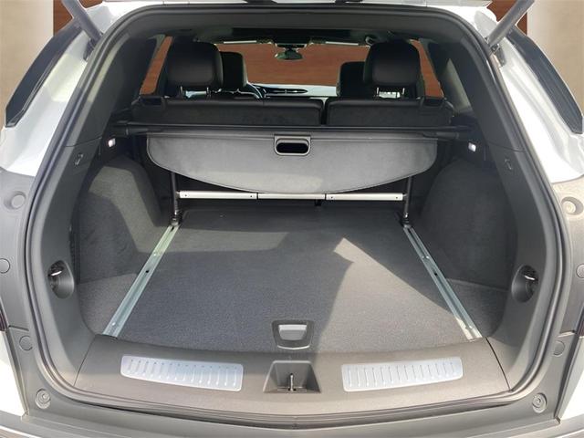 Photo of 2024 Crystal White Tri-Coat Cadillac XT5