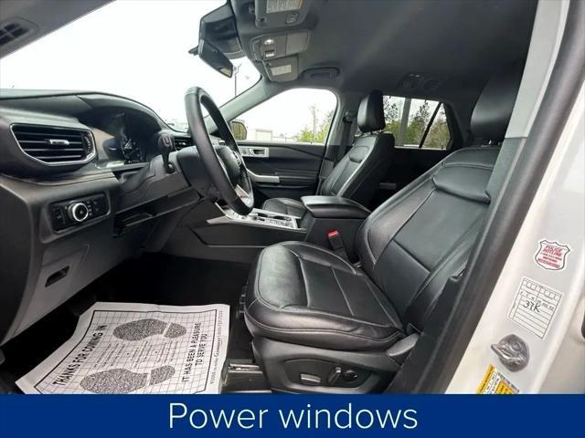 Photo of 2023 White Ford Explorer