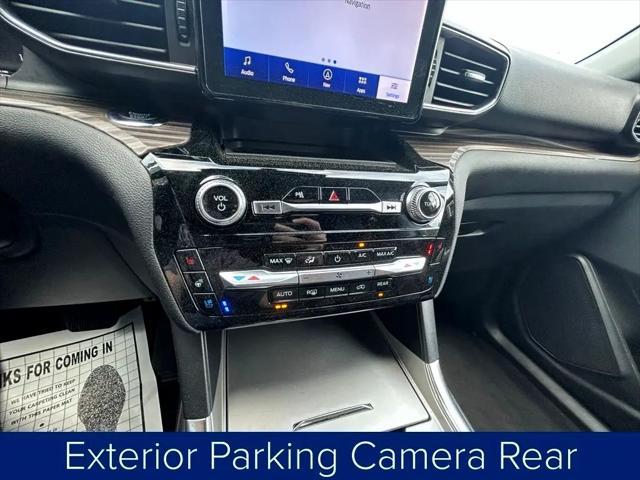 Photo of 2023 White Ford Explorer