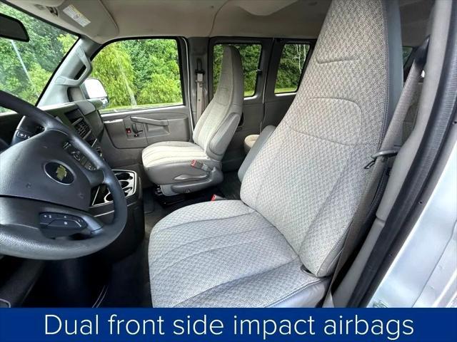 Photo of 2024 Summit White Chevrolet Express 3500