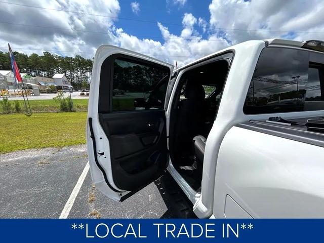 Photo of 2024 Glacier White Nissan Titan