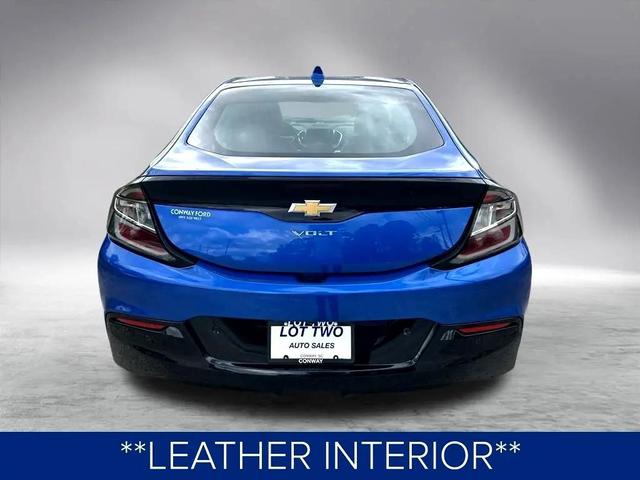 Photo of 2017 Kinetic Blue Metallic Chevrolet Volt