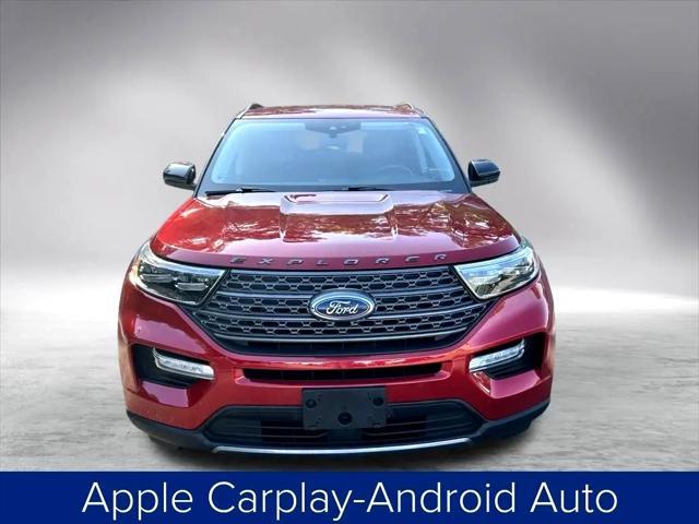 Photo of 2024 Rapid Red Metallic Tinted Clearcoat Ford Explorer