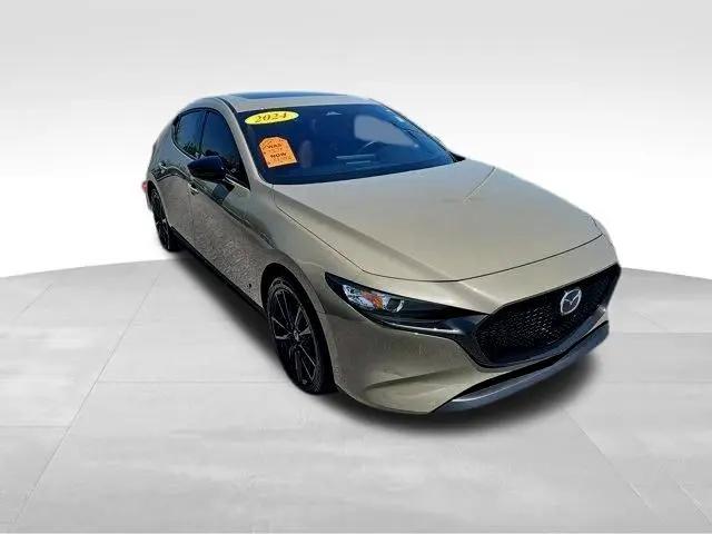 Photo of 2024 Zircon Sand Metallic Mazda Mazda3