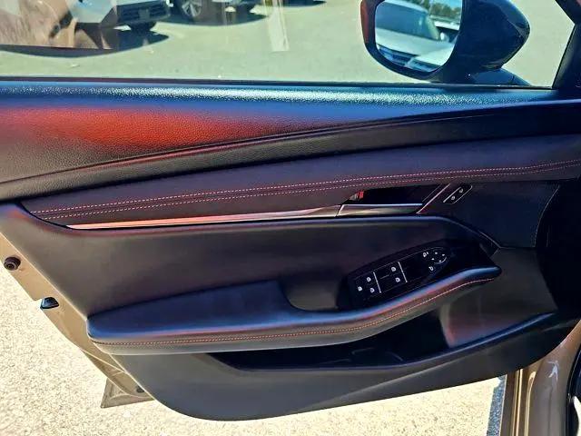 Photo of 2024 Zircon Sand Metallic Mazda Mazda3