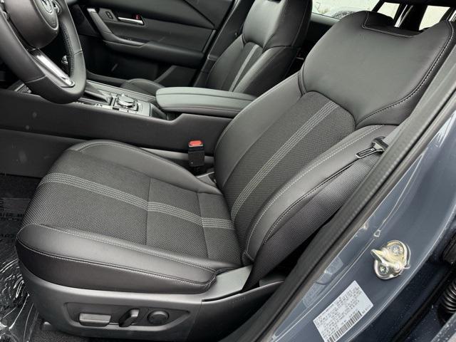 Photo of 2025 Gray Mazda CX-50 Hybrid