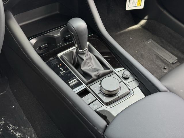 Photo of 2025 Ceramic White Mazda Mazda3