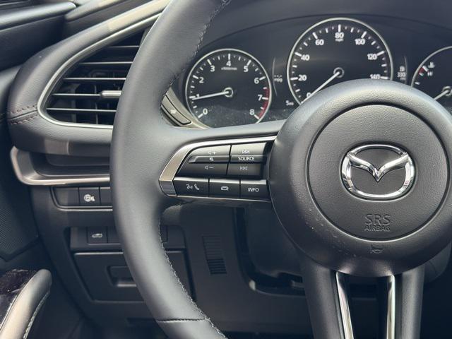 Photo of 2025 Ceramic White Mazda Mazda3