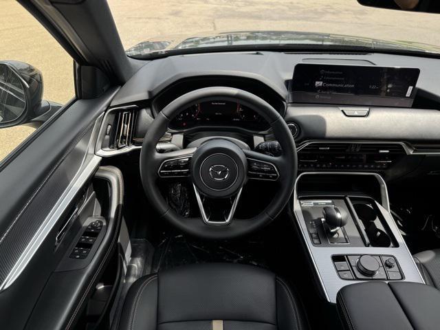 Photo of 2025 Jet Black Mazda CX-90