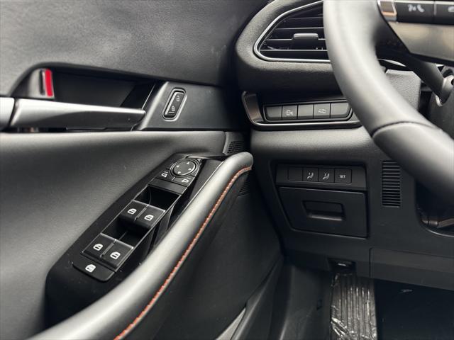 Photo of 2025 Zircon Sand Metallic Mazda CX-30