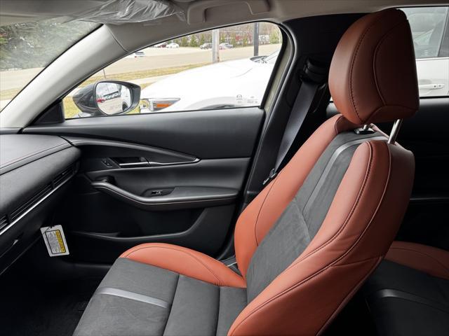 Photo of 2025 Zircon Sand Metallic Mazda CX-30