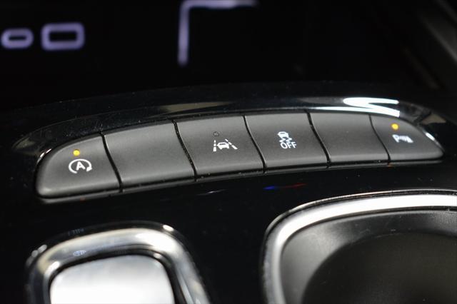 Photo of 2023 Summit White Buick Envision