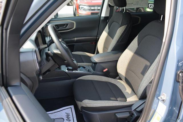 Photo of 2025 Azure Gray Metallic Ford Bronco Sport