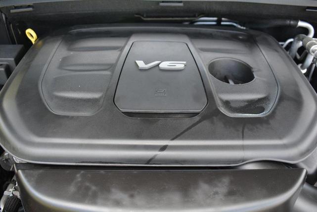 Photo of 2017 Granite Clearcoat Metallic Dodge Durango