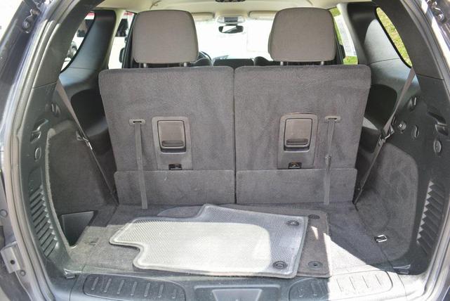 Photo of 2017 Granite Clearcoat Metallic Dodge Durango