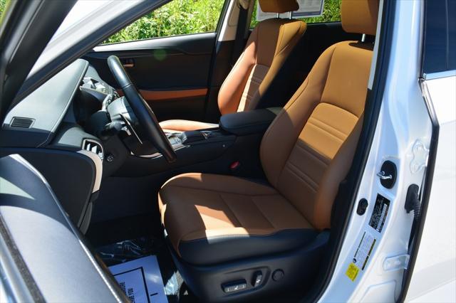Photo of 2020 Ultra White Lexus NX 300