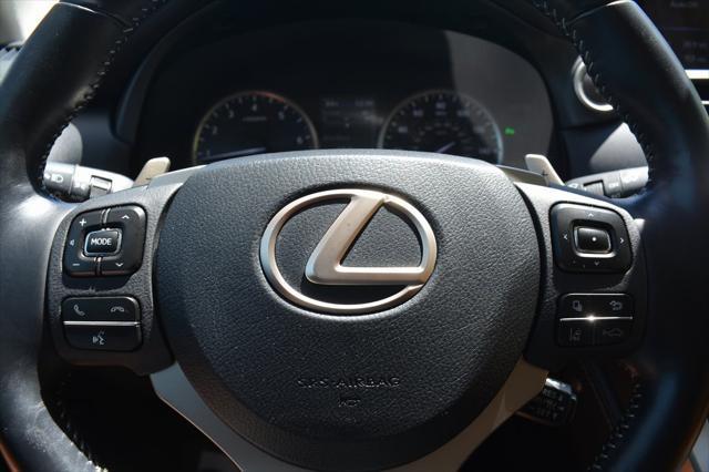 Photo of 2020 Ultra White Lexus NX 300