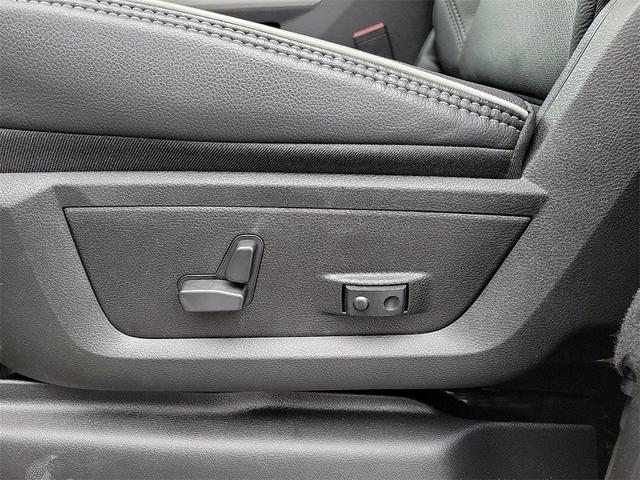 Photo of 2025 Diamond Black RAM 2500