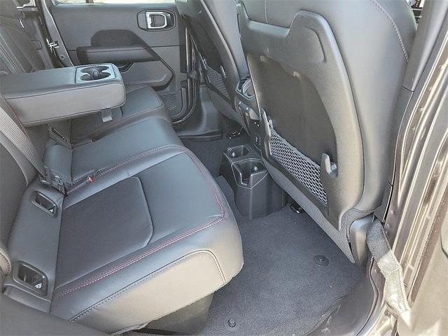 Photo of 2025 Granite Crystal Clearcoat Metallic Jeep Gladiator