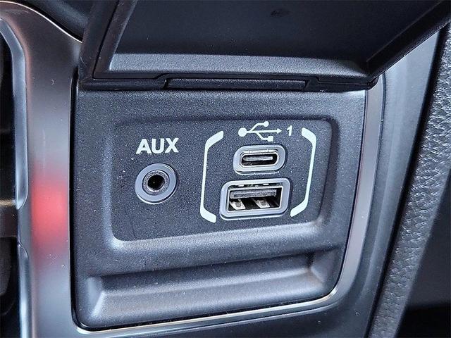 Photo of 2025 Granite Crystal Clearcoat Metallic Jeep Gladiator
