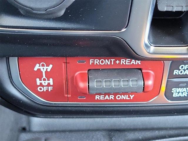 Photo of 2025 Granite Crystal Clearcoat Metallic Jeep Gladiator