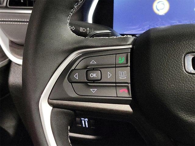 Photo of 2025 Diamond Black Jeep Grand Cherokee