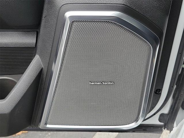 Photo of 2025 Bright White Clearcoat RAM 2500