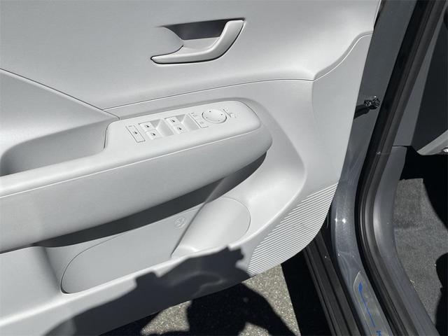 Photo of 2026 Ecotronic Gray Pearl Hyundai KONA
