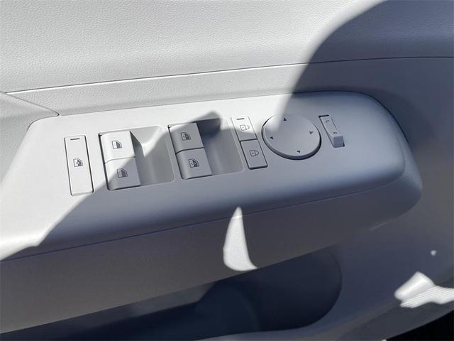 Photo of 2026 Ecotronic Gray Pearl Hyundai KONA