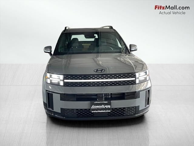 Photo of 2025 Hampton Gray Hyundai SANTA FE HEV