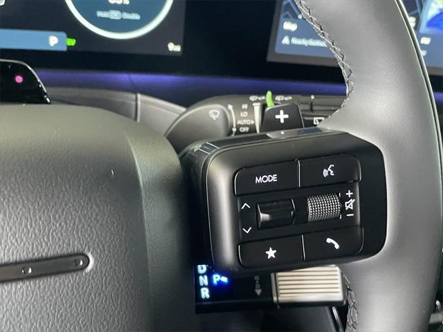 Photo of 2025 Hampton Gray Hyundai SANTA FE HEV