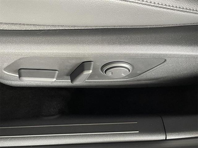 Photo of 2025 Intense Blue Hyundai ELANTRA HEV