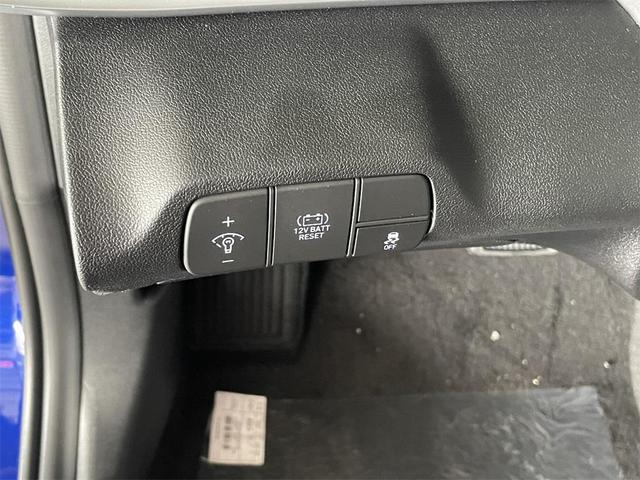 Photo of 2025 Intense Blue Hyundai ELANTRA HEV