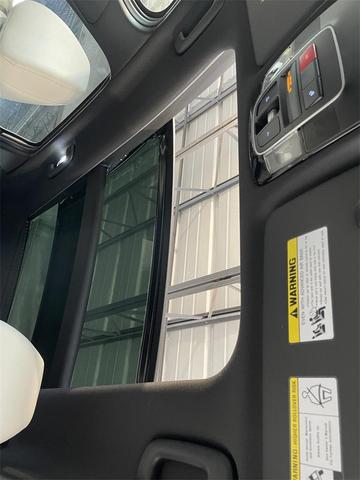 Photo of 2025 White Pearl Hyundai TUCSON