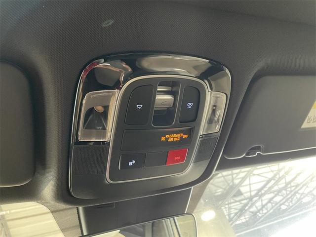 Photo of 2025 White Pearl Hyundai TUCSON