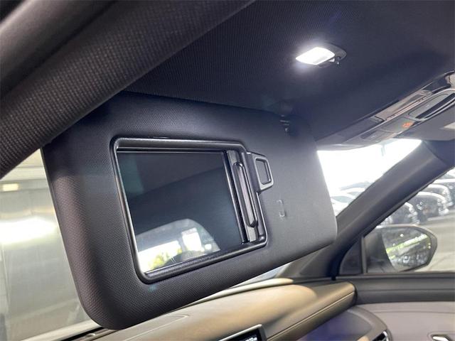 Photo of 2025 White Pearl Hyundai TUCSON
