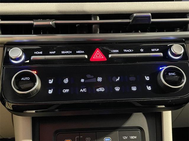 Photo of 2025 White Pearl Hyundai TUCSON
