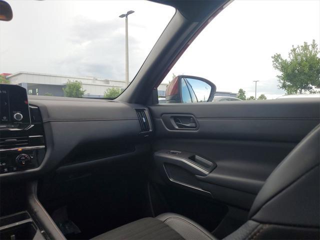Photo of 2024 Scarlet Ember Nissan Pathfinder