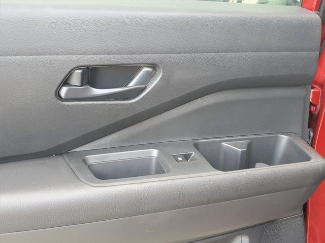 Photo of 2024 Scarlet Ember Nissan Pathfinder