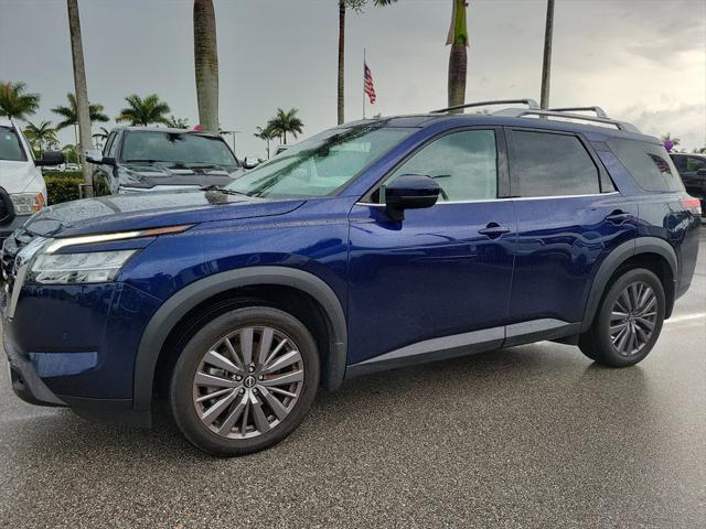 Photo of 2023 Deep Ocean Blue Pearl Nissan Pathfinder