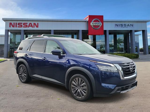 Photo of 2023 Deep Ocean Blue Pearl Nissan Pathfinder