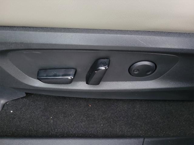 Photo of 2023 Deep Ocean Blue Pearl Nissan Pathfinder