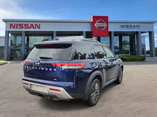 Photo of 2023 Deep Ocean Blue Pearl Nissan Pathfinder