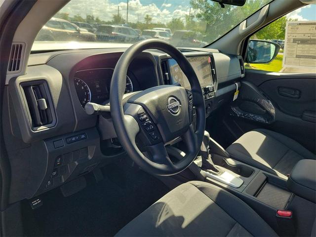 Photo of 2026 Glacier White Nissan Frontier